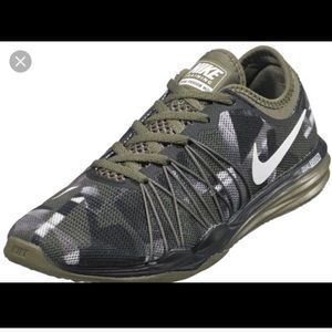 Nike Dual Fusion Camo Sneakers